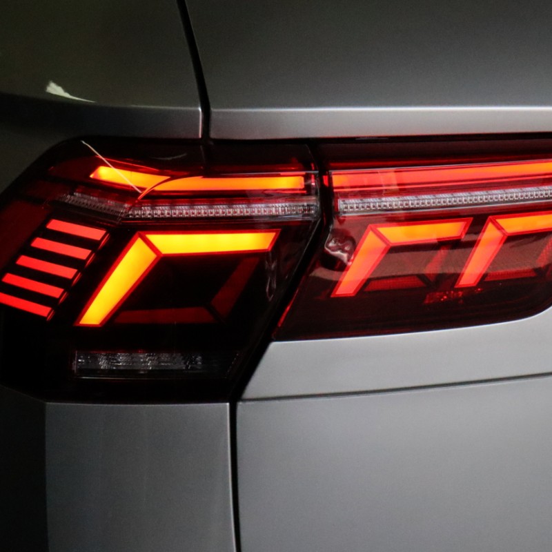 Komplettset IQ Facelift LED-Heckleuchten für VW Tiguan AD1, AX1 mit dynamischen Blinker