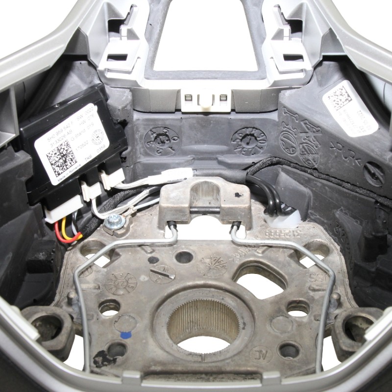 5H0 419 089 BQ, EQ, EE, HS, FG, FR Multifunktionslenkrad (Leder)