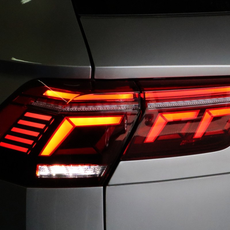 Komplettset IQ Facelift LED-Heckleuchten für VW Tiguan BW2 mit dynamischen Blinker