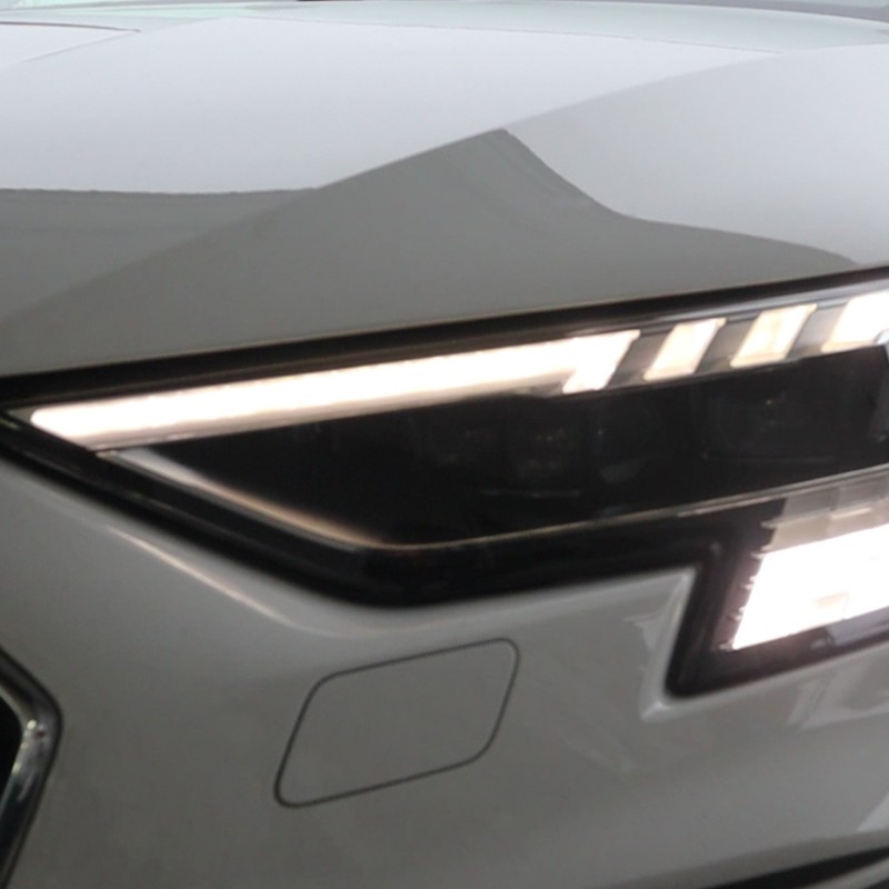 LED Matrix Scheinwerfer mit LED TFL und dynamischen Blinker für Audi A3 8Y