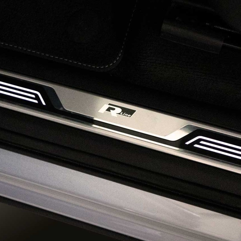 Komplettset originale Einstiegsleisten mit Beleuchtung für VW Touareg CR