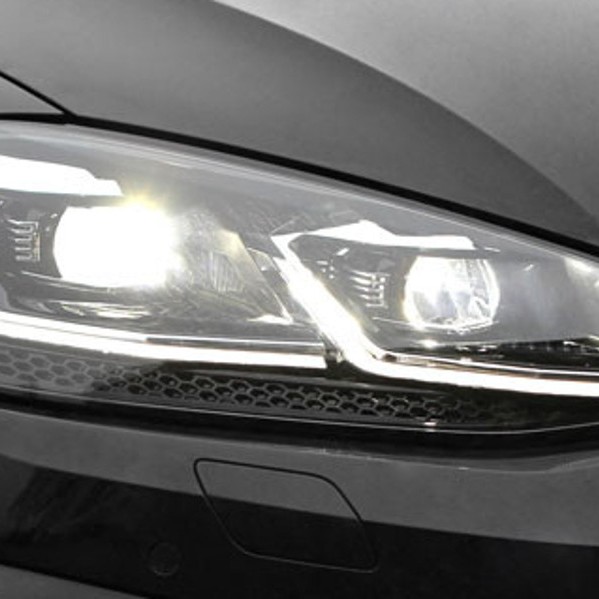 LED-Scheinwerfer mit LED-Tagfahrlicht (TFL) für VW Golf 7