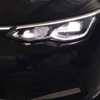 LED Matrix Scheinwerfer IQ Light mit dynamischem Blinklicht für VW Golf 8 VIII