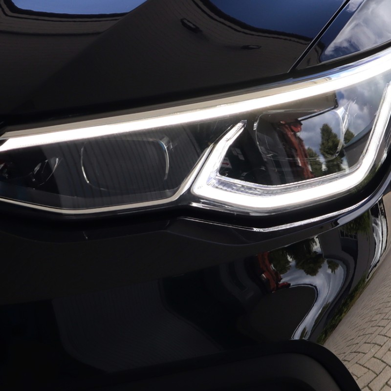 LED Matrix Scheinwerfer IQ Light mit dynamischem Blinklicht für VW Golf 8 VIII