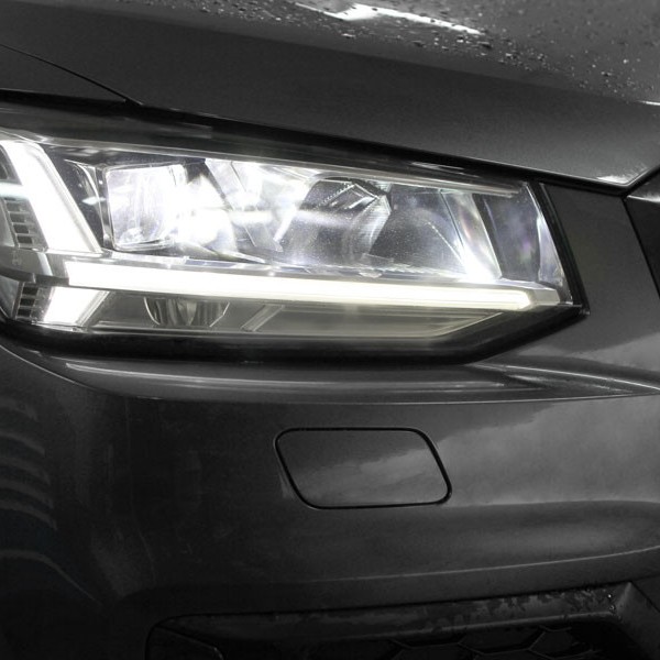 LED Scheinwerfer LED TFL für Audi Q2 GA
