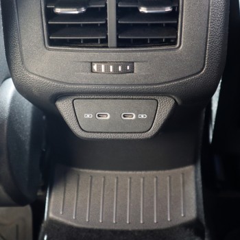 Komplettset USB Hub für VW T-Roc A11, D11