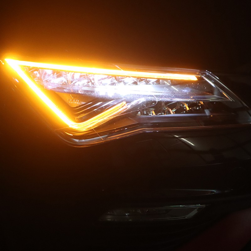 LED-Scheinwerfer LED TFL für Seat Leon 5F