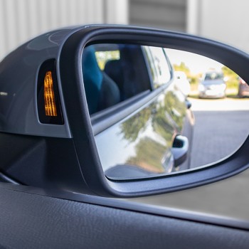 Spurwechselassistent inkl. Ausparkassistent für Seat Born K11