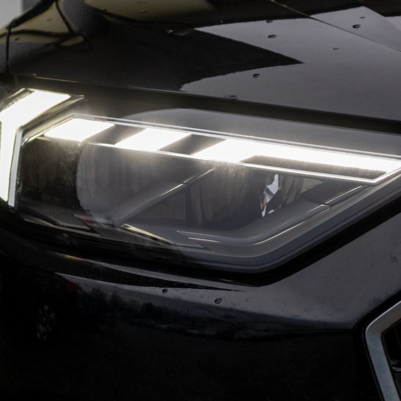 LED-Scheinwerfer mit LED-Tagfahrlicht (TFL) für Audi A1 GB