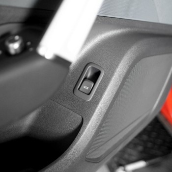 Taster elektrische Heckklappe Fahrertür für Audi Q2 GA